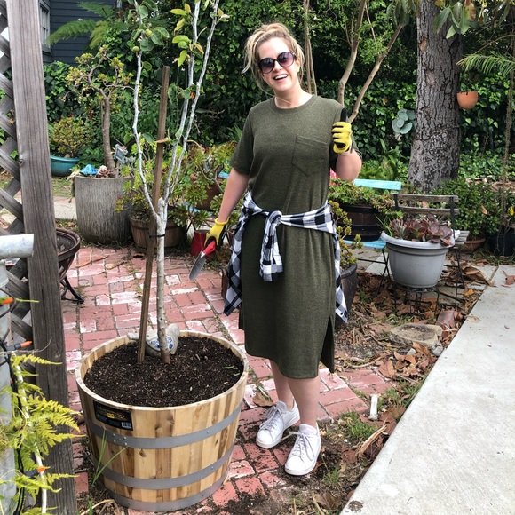 Meet your Posher, Leslie - Picture 2 of 13